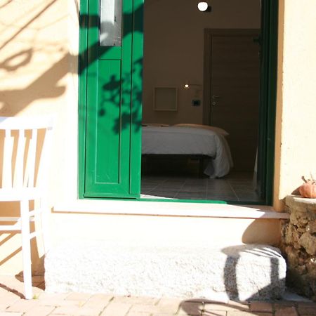 Agriturismo Alveare 菲纳莱利古雷 客房 照片