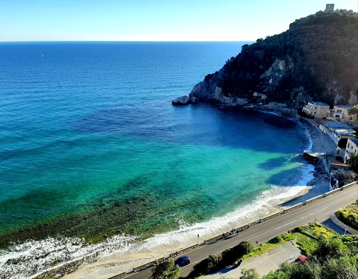 Agriturismo Alveare 菲纳莱利古雷 外观 照片