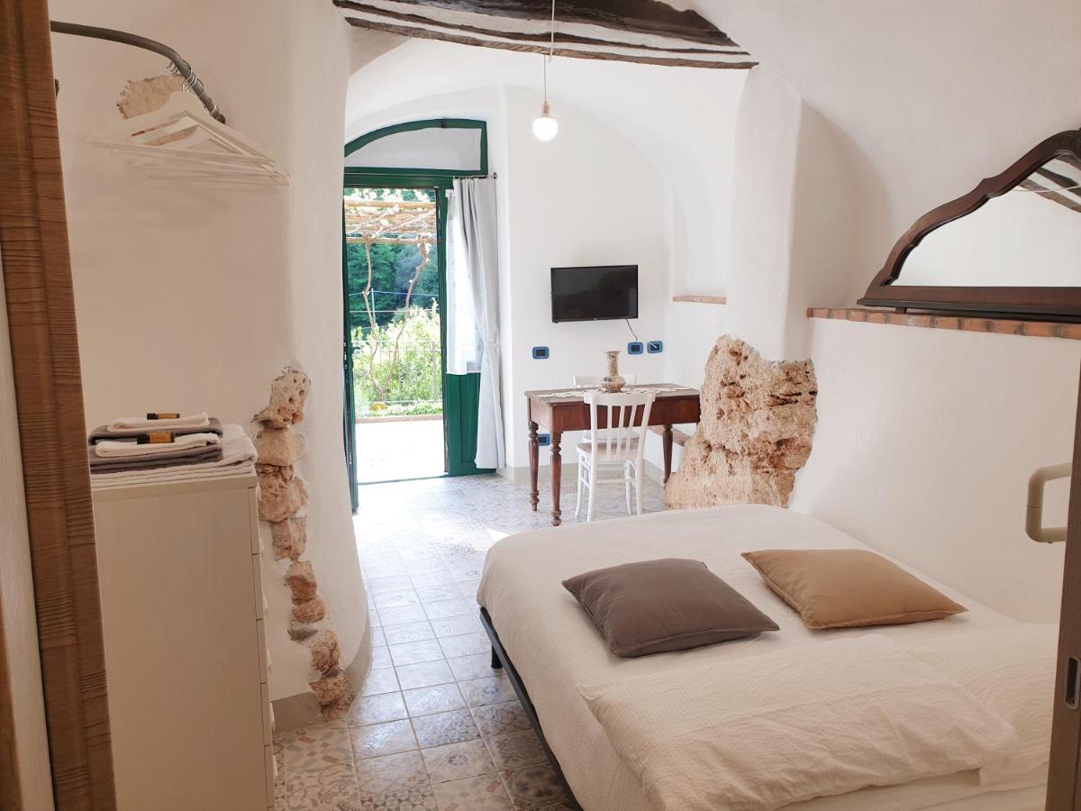Agriturismo Alveare 菲纳莱利古雷 外观 照片