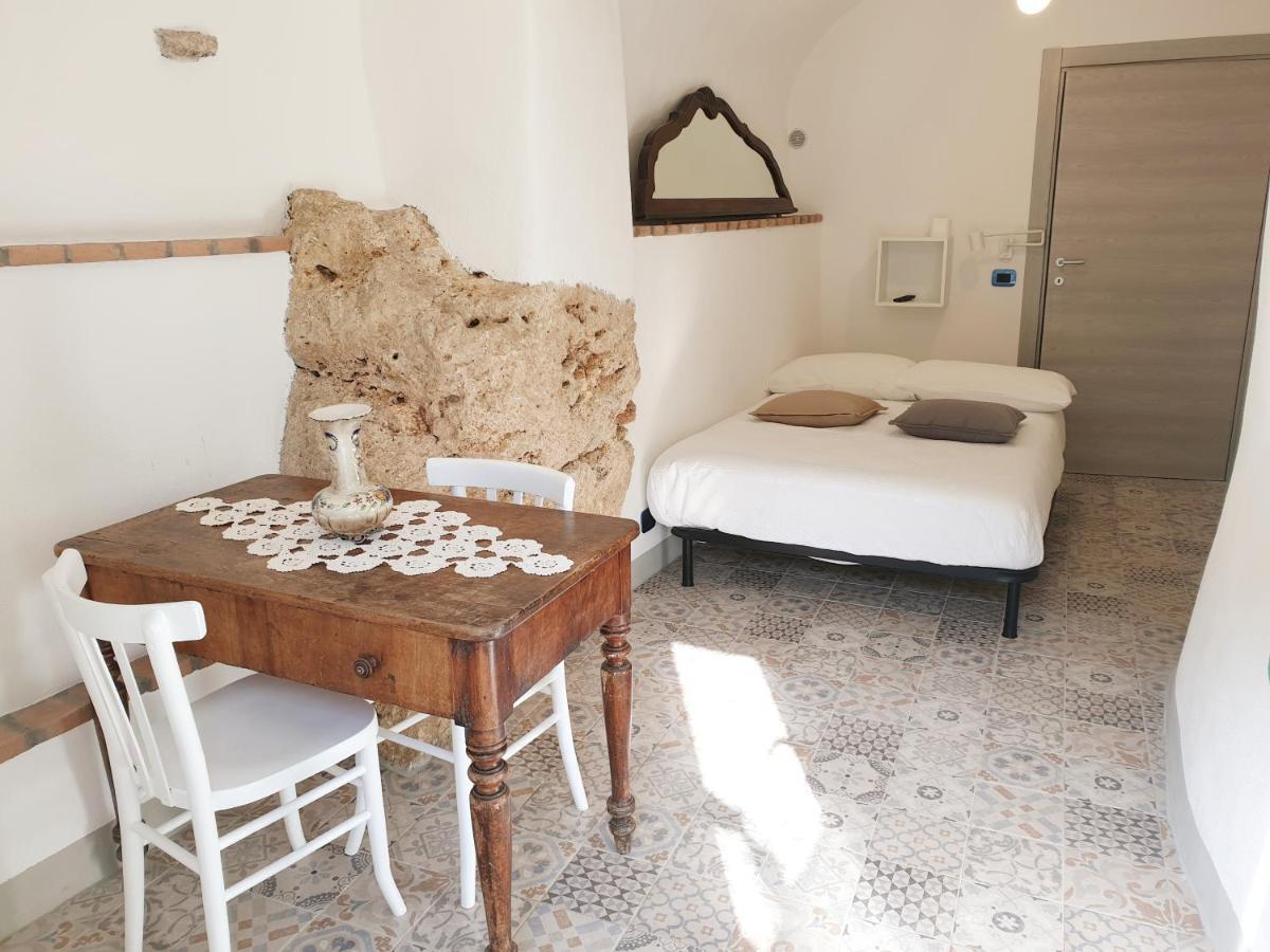 Agriturismo Alveare 菲纳莱利古雷 外观 照片